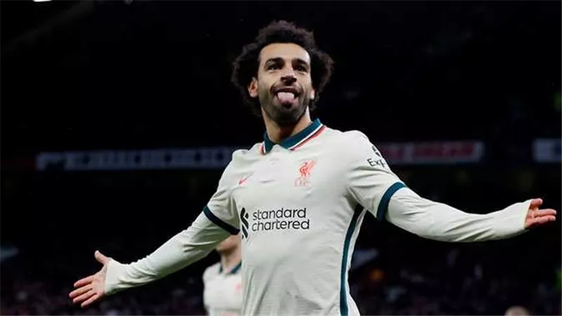 لن تتخيل ما قاله.. كيف علق محمد صلاح على ترتيبه في جائزة الكرة الذهبية؟ | فيديو