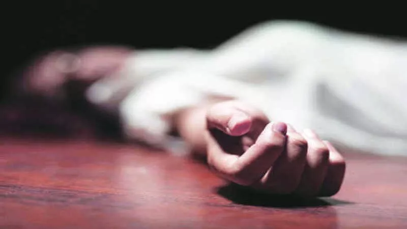 جثتها تحللت.. كهربائي يخنق زوجته بسبب طلبها للعلاقة الحميمة بالطالبية