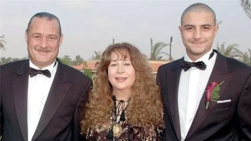 أنا أسد ومش ضعيفة.. بكاء سمية الألفي على 12 طفلا أجهضتهم أسمتهم أحمد الفيشاوي | فيديو