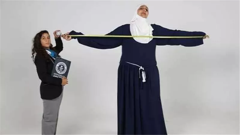 العملاقة الطيبة..آخر كلمات هدى شحاتة أطول إمرأة في العالم قبل وفاتها | شاهد