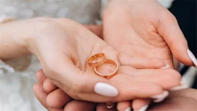 حبس وغرامه مالية.. مشروع قانون بالنواب لتجريم زواج السُنة