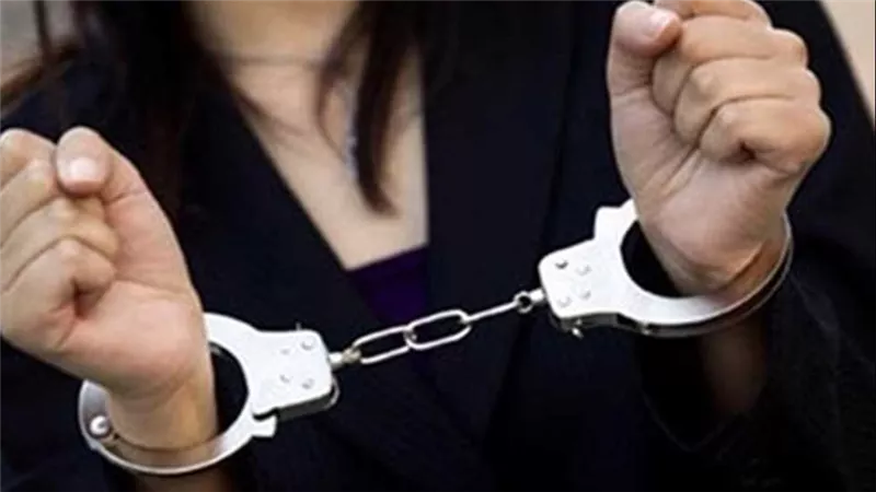وقفت عارية..قرار عاجل من النيابة بشأن المتهمة بخلع ملابسها داخل بلكونة بالتجمع