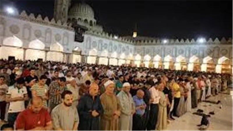 الحكومة تحسم الجدل بشأن إلزام المصلين بدفع فواتير الكهرباء الخاصة بالمساجد
