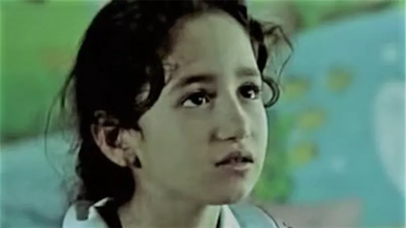 هما بيكبروا امتى؟.. ظهور مثير لطفلة الدادة دودي في خطوبتها | شاهد