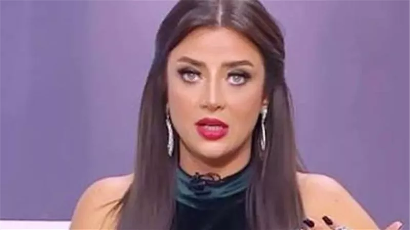 انت مش صغير ولا في حضانة..رسالة جريئة من رضوى الشربيني لعريس بكى في ليلة زفافه | فيديو
