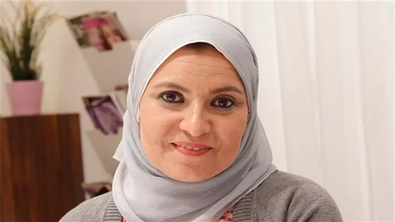 هبة قطب: مفيش مانع يكون عند البنت «بوي فريند» بس بشرط