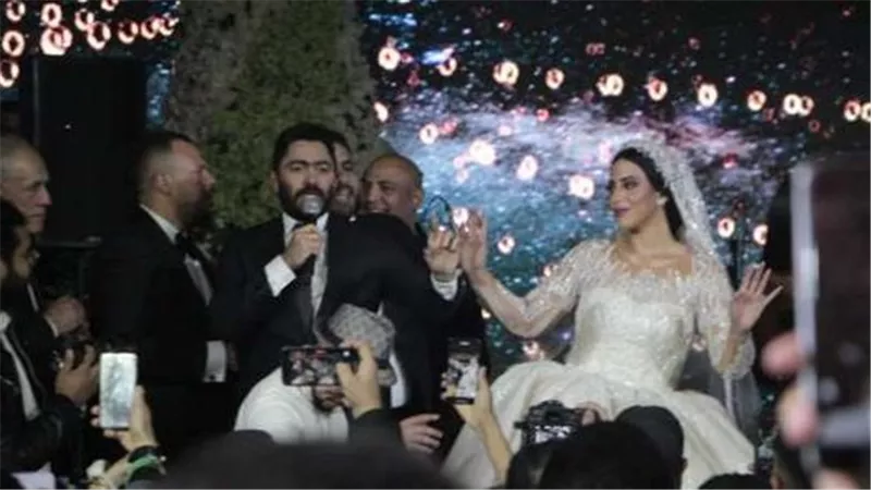 المجهول يطلع بره.. انفعال ابنة ماجد المصري على معازيم حفل زفافها | شاهد