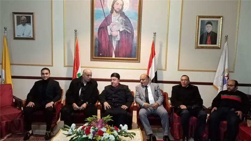 «المصريين الأحرار» يرسل وفدا للكنيسة المارونية بعيد الميلاد المجيد