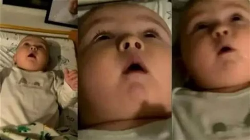 تفوه بجملة غريبة.. طفل رضيع ينطق لأول مرة ووالداه في صدمة | فيديو