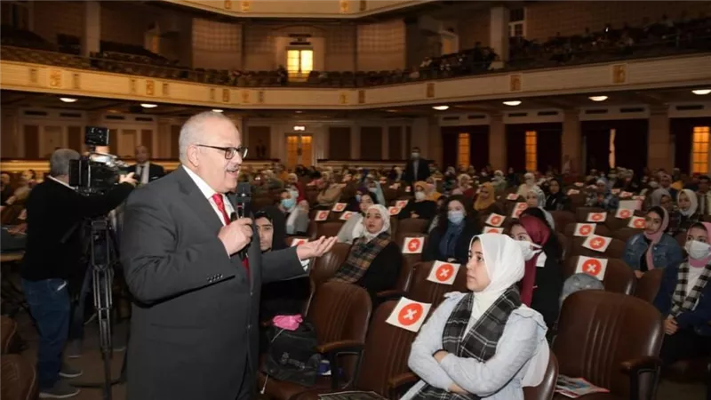 في محاضرة تجديدية حول الثوابت والمتغيرات في الإسلام مقدما عمر بن الخطاب نموذجا.. الخشت:التجديد في منطقة المتغيرات ونعمل بها لتأسيس خطاب ديني جديد