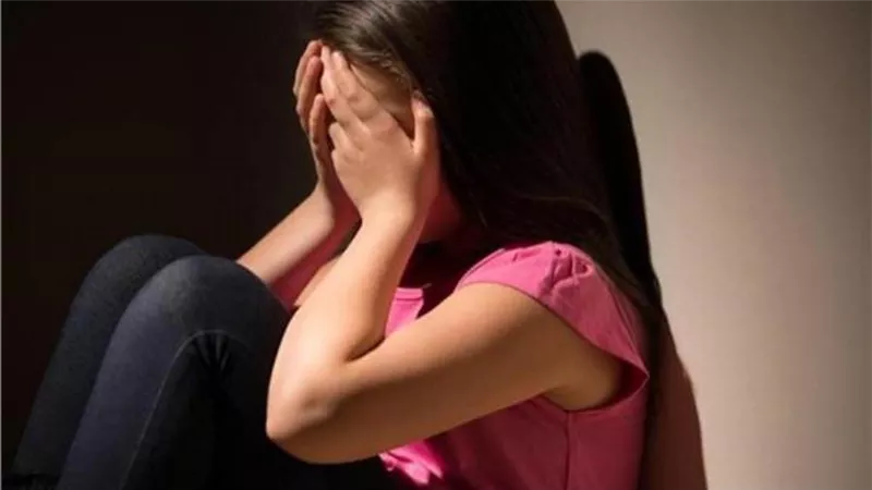 أوهمها بأنها ممسوسة من الجن.. مفاجآت مثيرة في واقعة حمل طفلة من عمها بالفيوم