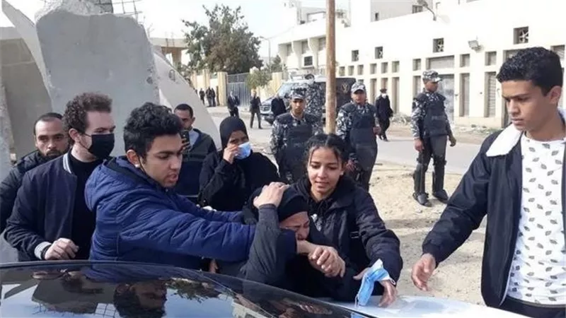 استمرار حبس المتهم ونقله على تروللي.. كواليس جلسة محاكمة كريم الهواري في دهس طلاب الشيخ زايد 