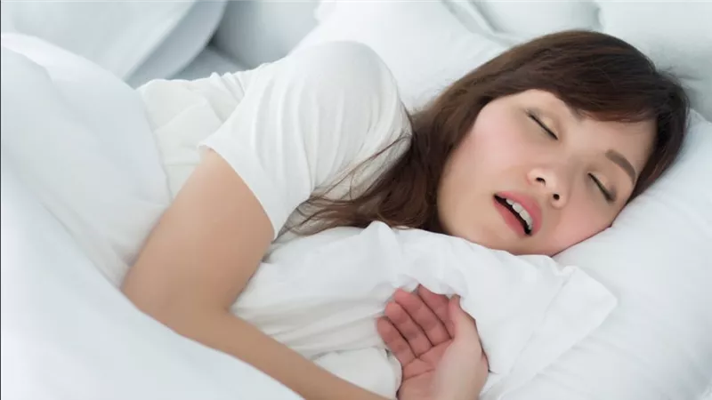هذا هو الحل..التنفس من الفم أثناء النوم يتسبب في مشاكل صحية