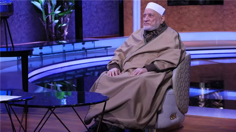 فجور وبهتان..تعليق ناري من أحمد عمر هاشم على تخلص فتاة الغربية من حياتها بعد تعرضها للابتزاز | فيديو