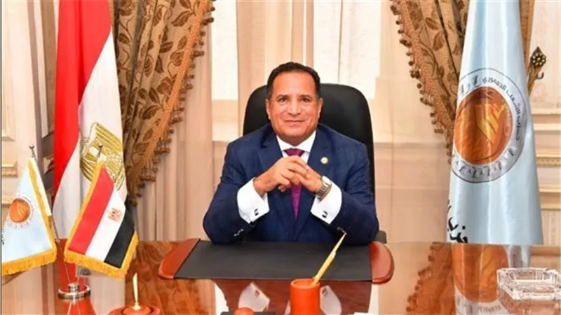 رئيس برلمانية الشعب الجمهوري: الدولة وضعت الصعيد على طريق التنمية لخلق نهضة صناعية كبرى