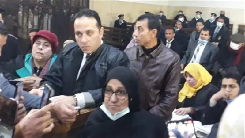 اللى راح راح يا سيادة القاضي..والدة قاتل شقيقته تتنازل أمام جنايات المنصورة 