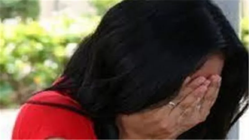 طلب منها سهرة ففضحته بالصوت والصورة.. تفاصيل مثيرة عن حبس سائق التجمع بتهمة التحرش بفتاة