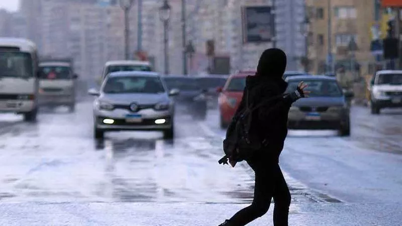 هذه المحافظات الأكثر برودة.. الأرصاد: منخفض جوي يضرب مصر والقادم أشد | فيديو