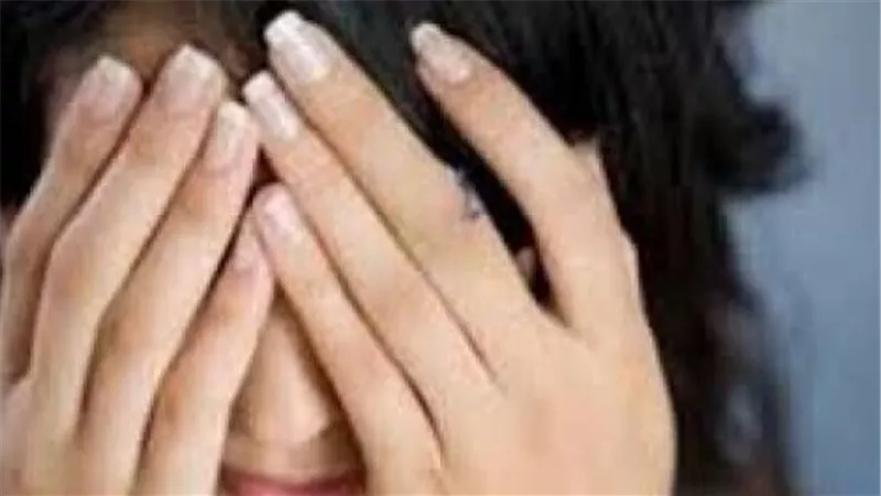 تفاصيل صادمة.. الزوجة الخائنة خدرت زوجها وعشيقها دفنه حي