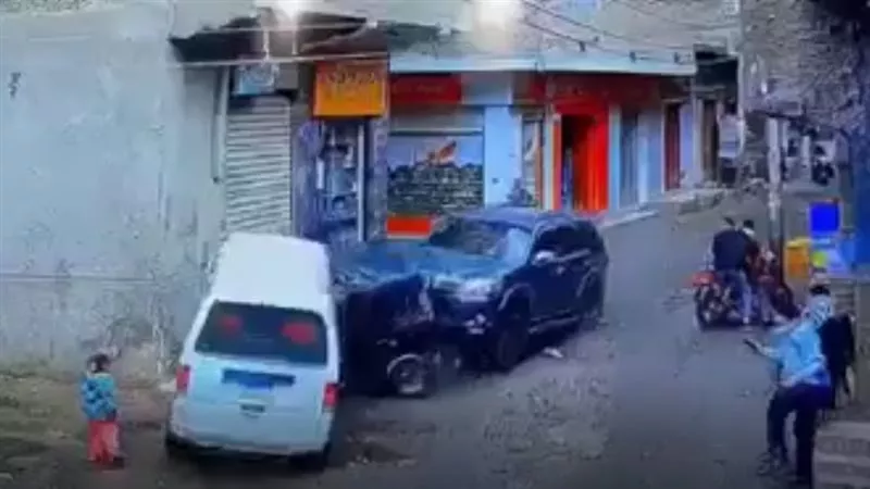 لقطات مروعة.. فيديو صادم يرصد لحظة دهس طفلة بالمنوفية | شاهد