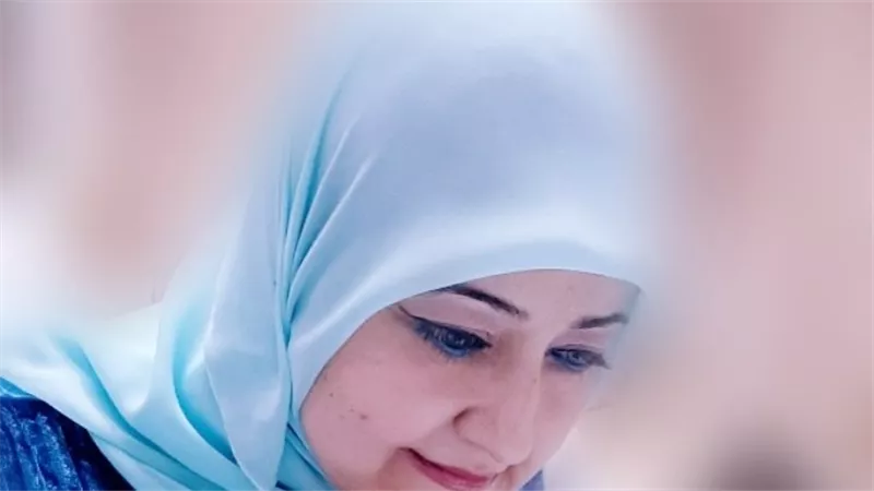 سناء الشعلان بنت نعيمة في أسرة مهرجان نبض الشّباب المسرحيّ