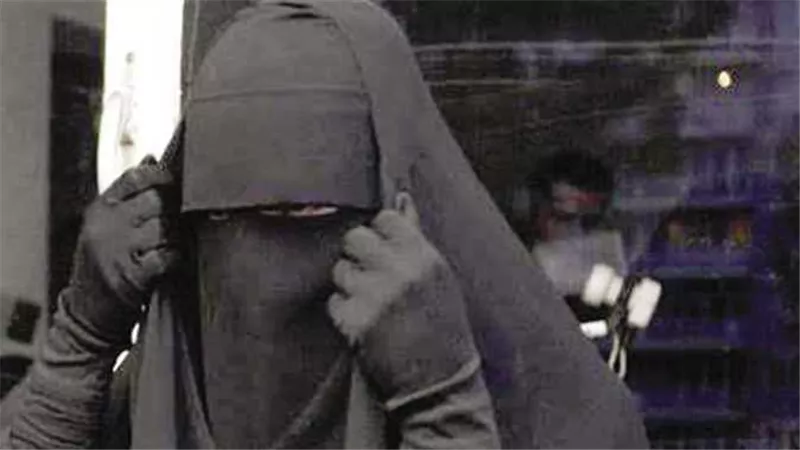 علاقة غير شرعية.. تفاصيل مثيرة في قيام منقبة و3 اخرين بسرقة شقة فى الوايلى بعد توقف العلاقة 