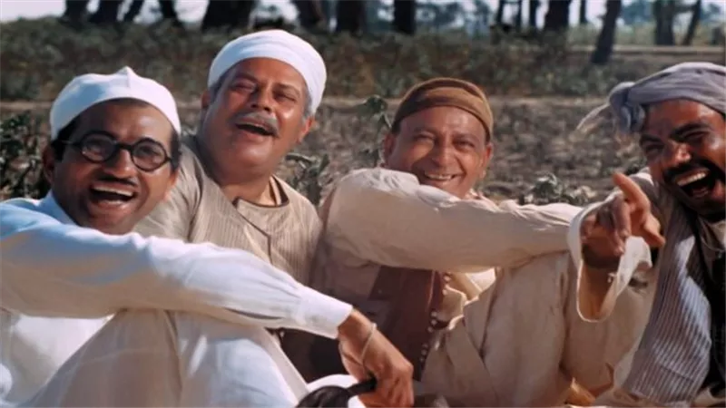 شيلوا الجامع.. طلبات خيالية لا تصدق من يوسف شاهين في كواليس فيلم الأرض وهذا رد فعل حمدي أحمد | شاهد