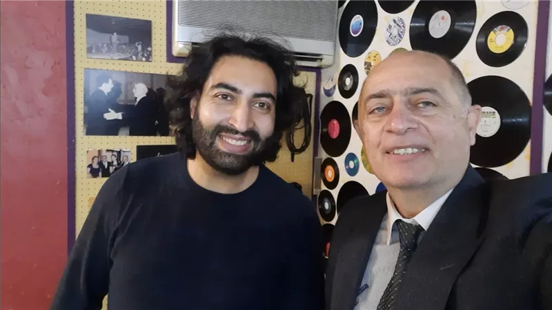 الفنان اللبناني جورج رفاييل يعيد الزمن الجميل مع المايسترو عبدو منذر