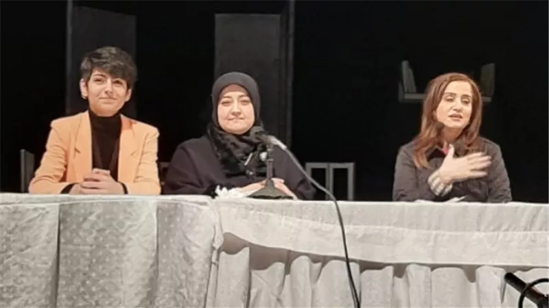 سناء الشعلان بنت نعيمة في ندوة عن دعم مرضى السّرطان