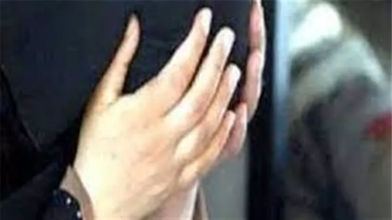 علاقة غير شرعية ووضع مخل مع والدتهم..قرار جديد بشأن المتهمين بقتل شاب في منشأة ناصر
