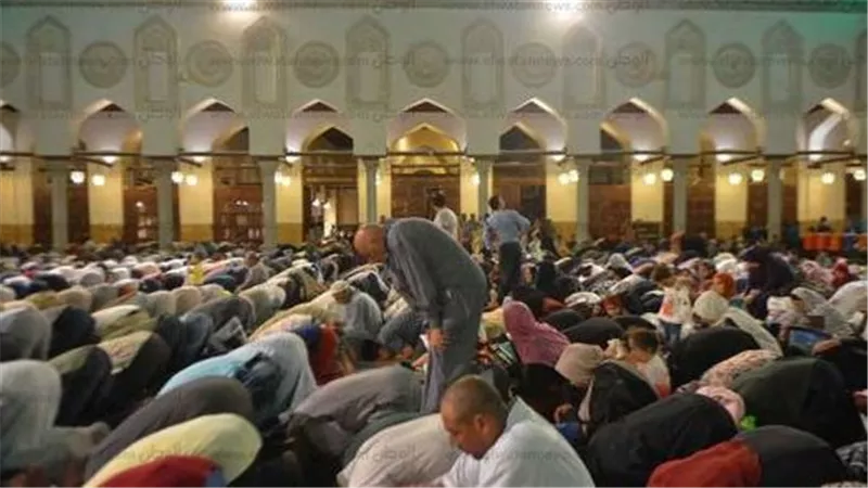 موقف صلاة التراويح.. الصحة توضح الإجراءات الاحترازية خلال شهر رمضان