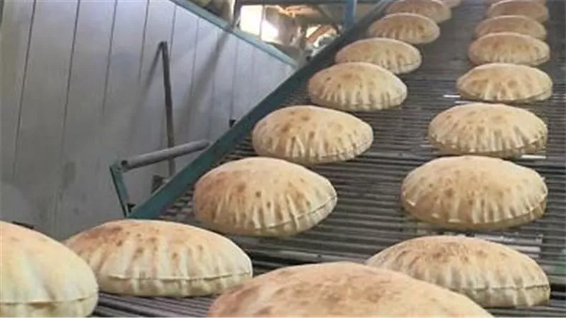 السيسي أنهى أزمته.. ما السعر العادل لرغيف الخبز غير المدعم ؟