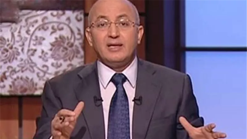 بعد تصريحاته عن نساء الصعيد.. هجوم ناري من سيد علي على إبراهيم عيسى: أمي ملبستش مايوه | فيديو
