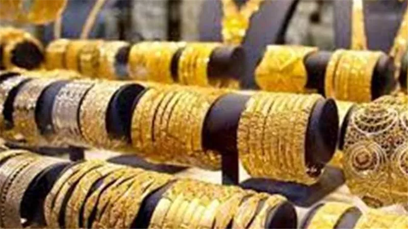 مفيش بيع ولا شرا.. عضو شعبة المشغولات يكشف موعد انخفاض أسعار الذهب 