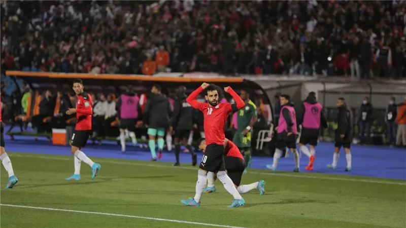 ندالا كان صوته عالي.. ماذا قال محمد صلاح لحكم مباراة السنغال ؟
