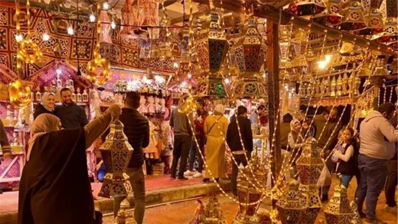 نهاره يصل إلى أكثر من 15 ساعة.. أطول يوم صيام في رمضان 2022