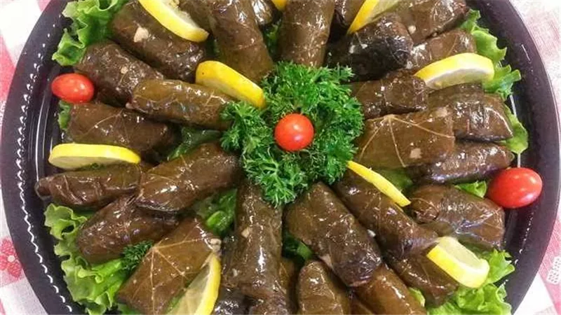 ورق البفرة أرخص من ورق العنب.. هكذا سخر المواطنون من ارتفاع الأسعار 