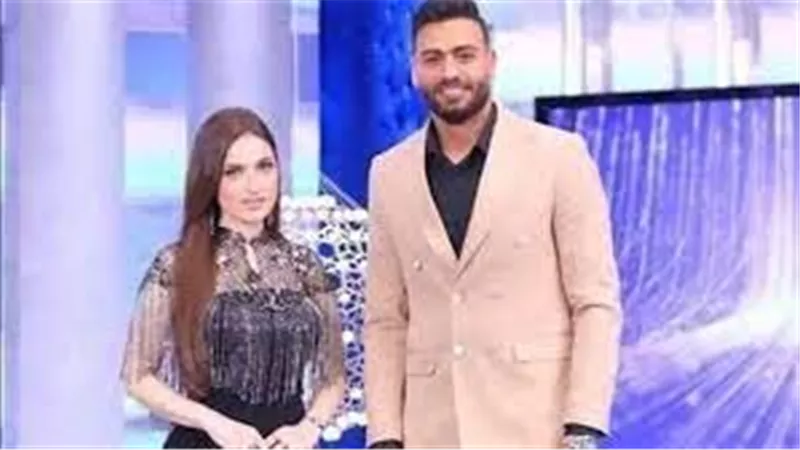 مورد وخدودك حمرا.. هل ترتبط ياسمين عز بـ أبو جبل على طريقة وفاء الكيلاني ؟
