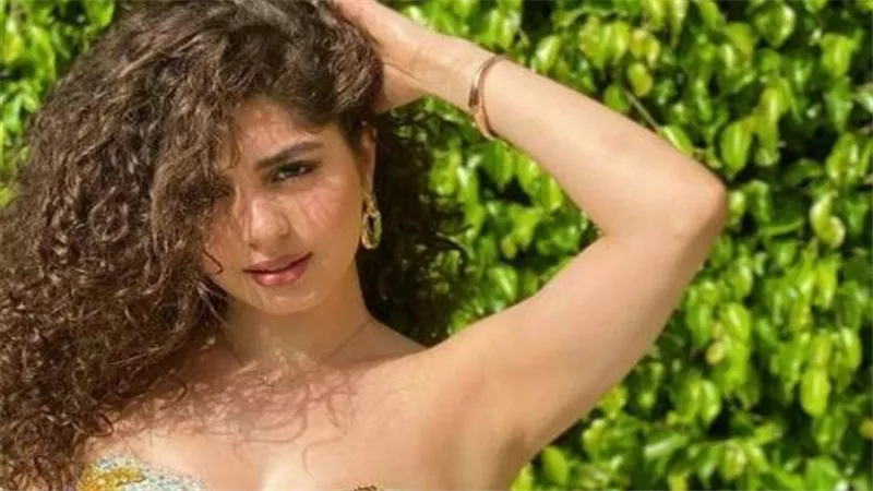 تعرضت للتحرش وهذه مواصفات فتى أحلامها.. 20 معلومة عن مايان السيد | شاهد