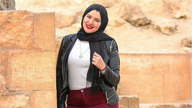درس لك.. رسالة نارية من قاضي «حنين حسام» قبل الحكم بسجنها في الاتجار بالبشر