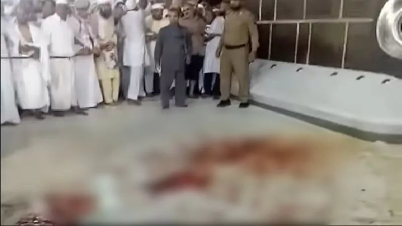 التفاصيل الكاملة..حقيقة فيديو خروج الدم من الأرض بالقرب من الكعبة المشرفة | شاهد