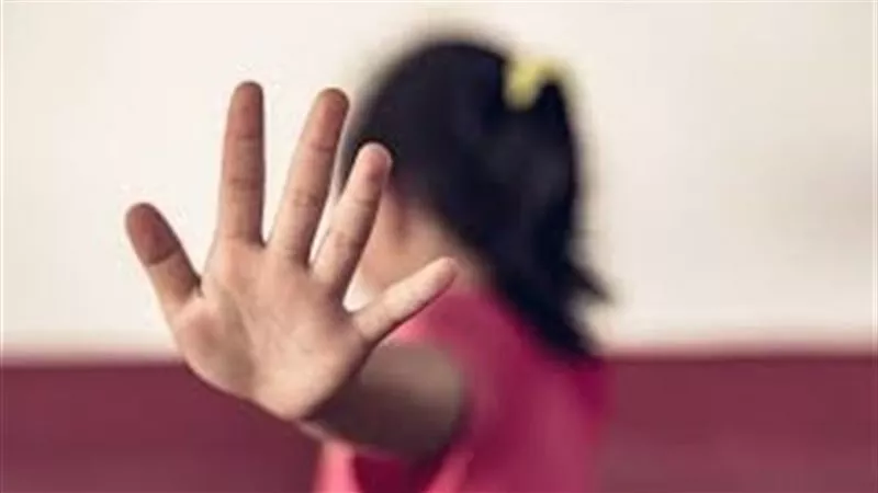 مكنتش فاهمة حاجة..اعترافات صادمة للمتهم باغتصاب ابنة شقيقه في الجيزة