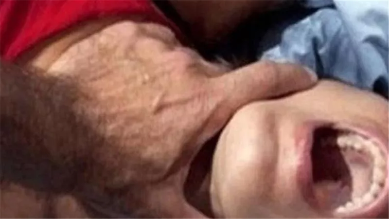 قيدها بمساعدة عشيقته ومارس الحرام أمامها.. حكاية هدى المقتولة بيد زوجها 