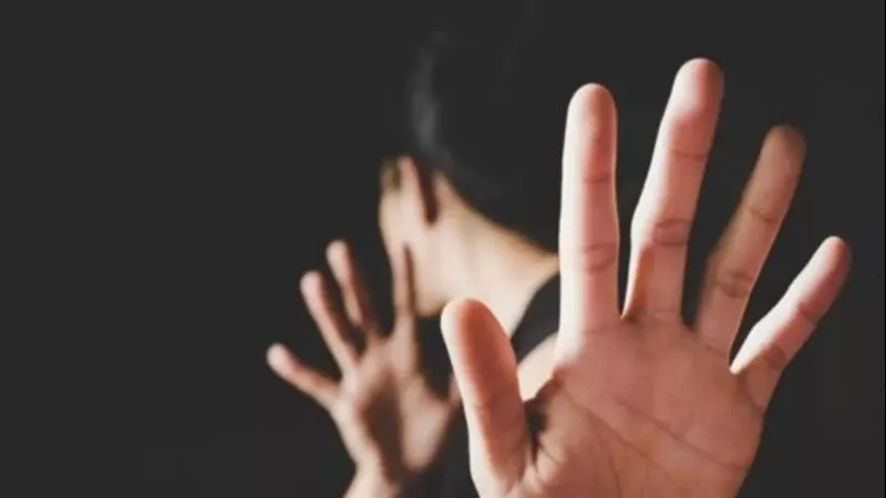 حط ايده على رجلي..نص أقوال طالبة حدائق الأهرام في واقعة تحرش مدرس العلوم