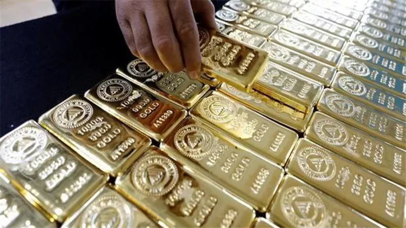 تقرير يكشف قائمة أعلى الدول العربية امتلاكا لاحتياطي الذهب بالبنوك المركزية