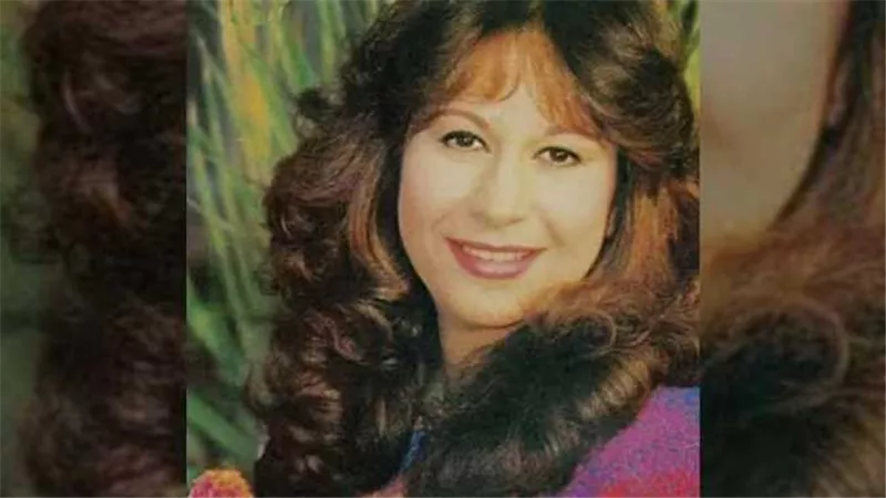 شعرها يتساقط وحالتها متأخرة.. شقيق سمية الألفي يكشف تطوراتها الصحية ويطالب الجمهور بالدعاء