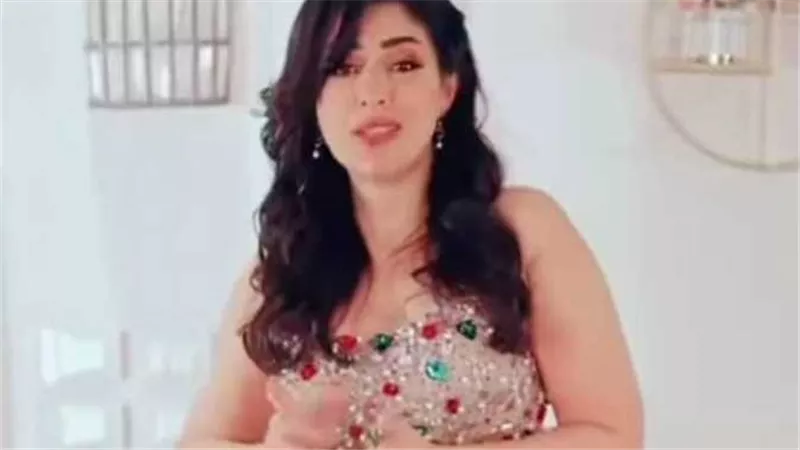 بفستان سواريه.. أيتن عامر ترد على تحدي أكرم حسني وترقص على «ستو أنا» | فيديو