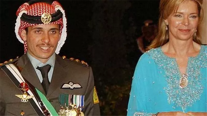 أغرب من الخيال..أول تعليق من الملكة نور على قرار تقييد حركة ابنها الأمير حمزة ولي العهد السابق
