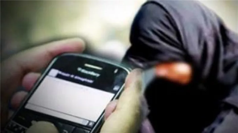 صورك ملت البلد.. فلاح يذبح ابنته المتزوجة ويسلم نفسه للشرطة بأسيوط
