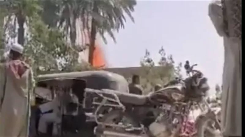 لقطات صادمة.. ضحايا الحصاوي مستريح أسوان يقتحمون المنشآت الحكومية ويسرقون محتوياتها | شاهد